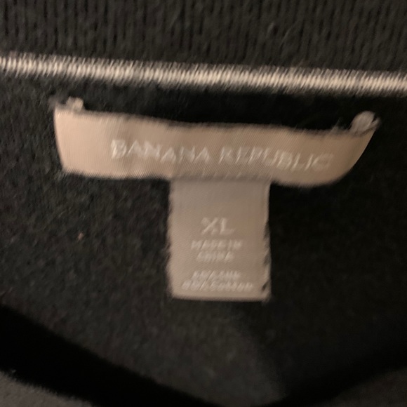 Banana Republic Sweater - Picture 3 of 3